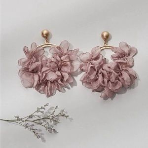 Olive and Piper earrings sold out